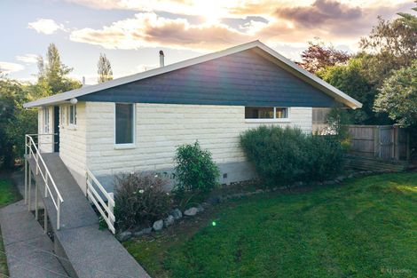 Photo of property in 5 Hayes Street, Waimate, 7924