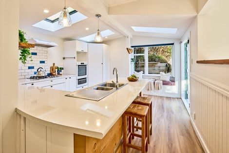 Photo of property in 48 Cluny Road, Plimmerton, Porirua, 5026