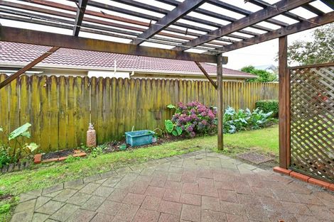 Photo of property in 2/39 Montilla Place, Manurewa, Auckland, 2102
