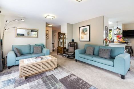 Photo of property in 15 Kurupae Road, Hilltop, Taupo, 3330