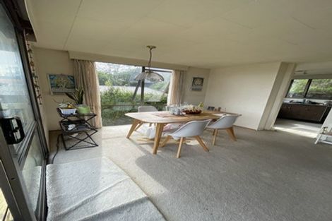 Photo of property in 1/144 Sunset Road, Unsworth Heights, Auckland, 0632