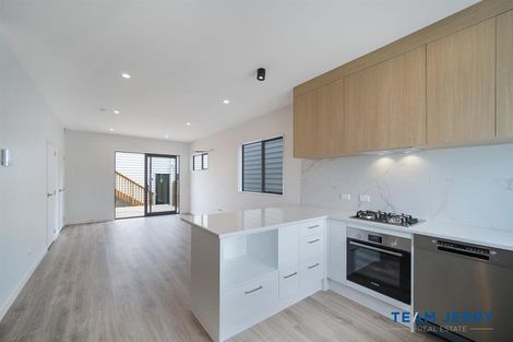 Photo of property in 35 Survila Street, Papakura, 2110