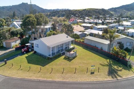 Photo of property in 3 Norfolk Place, Tairua, 3508