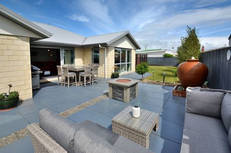 Photo of property in 14 Kura Place, Mosgiel, 9024