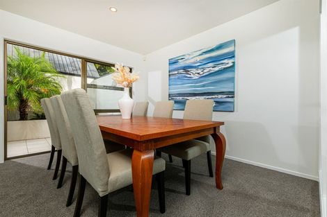 Photo of property in 25 Kingfisher Grove, Greenhithe, Auckland, 0632