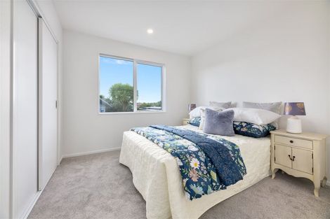 Photo of property in 3e Kingdale Road, Henderson, Auckland, 0610