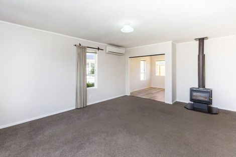 Photo of property in 5 Akron Grove, Totara Park, Upper Hutt, 5018