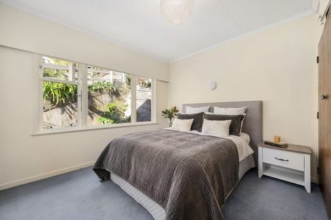 Photo of property in 98 Karepa Street, Brooklyn, Wellington, 6021