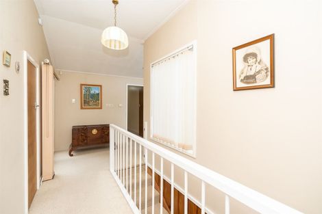 Photo of property in 135 Lake Crescent, Hamilton Lake, Hamilton, 3204