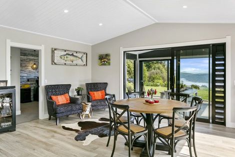 Photo of property in 130 Highland Drive, Acacia Bay, Taupo, 3385