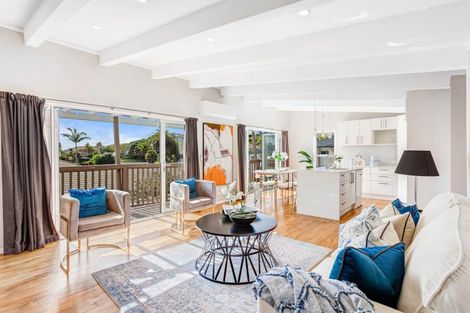 Photo of property in 686a Whangaparaoa Road, Stanmore Bay, Whangaparaoa, 0932