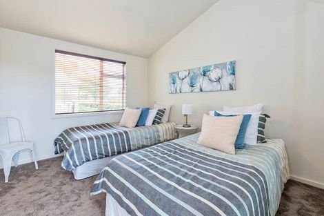 Photo of property in 1/5 Rarere Road, Hauraki, Auckland, 0622