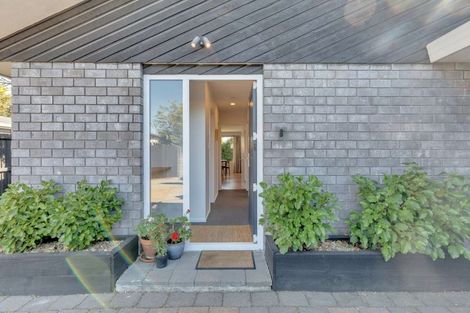 Photo of property in 39b Bassett Street, Burwood, Christchurch, 8083
