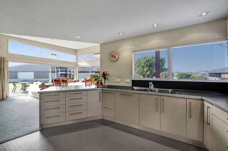 Photo of property in 33 Dillon Drive, Bell Block, New Plymouth, 4312