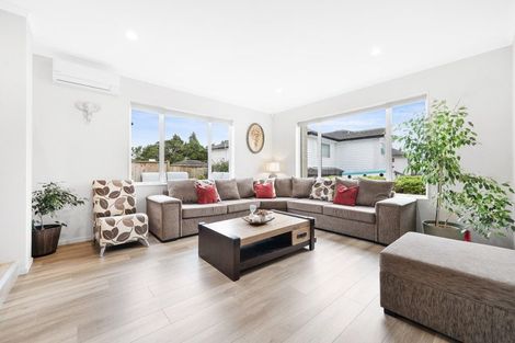 Photo of property in 15 Portofina Place, Flat Bush, Auckland, 2019