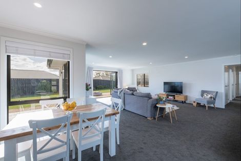 Photo of property in 4 Les Wakefield Road, Mapua, 7005