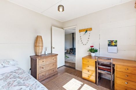 Photo of property in 10b Waikare Road, Raumati Beach, Paraparaumu, 5032