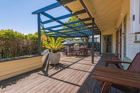 Photo of property in 379 Featherston Street, Palmerston North, 4414