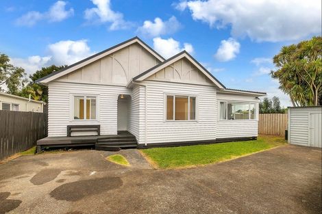 Photo of property in 36a Hereford Street, Te Atatu Peninsula, Auckland, 0610