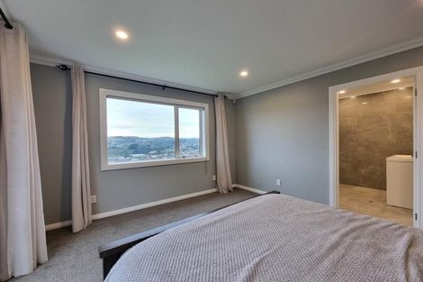 Photo of property in 25 Sandybrow, Churton Park, Wellington, 6037