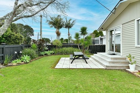 Photo of property in 27 Doment Crescent, Orewa, 0931