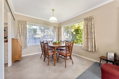 Photo of property in 237 Tukapa Street, Westown, New Plymouth, 4310