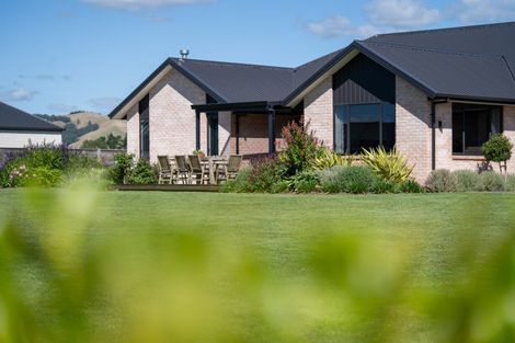 Photo of property in 39 Sunline Drive, Leamington, Cambridge, 3432