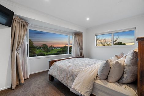 Photo of property in 61 Links View Drive, Omokoroa, 3114