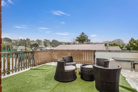 Photo of property in 247 Henderson Valley Road, Henderson, Auckland, 0612