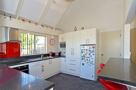 Photo of property in 16 Edwin Street, Caversham, Dunedin, 9012