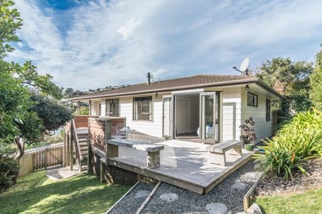 Photo of property in 64 Hathaway Avenue, Karori, Wellington, 6012