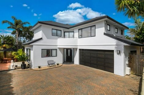 Photo of property in 1/3 Auld Street, Torbay, Auckland, 0630