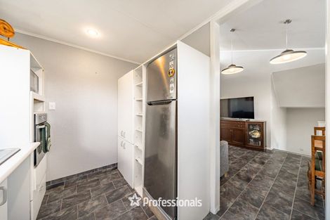 Photo of property in 118 Holborn Drive, Stokes Valley, Lower Hutt, 5019