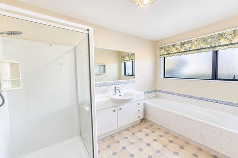 Photo of property in 1/54 Bella Rosa Drive, Hei Hei, Christchurch, 8042