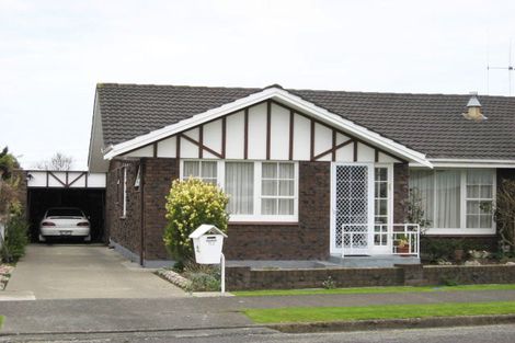 Photo of property in 53 Rugby Street, Levin, 5510
