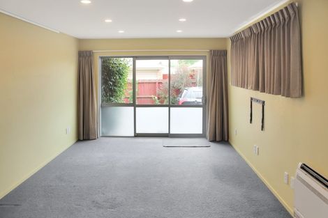Photo of property in 2/39b Oakhampton Street, Hornby, Christchurch, 8042