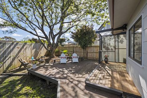 Photo of property in 1/28 Powrie Street, Glenfield, Auckland, 0629