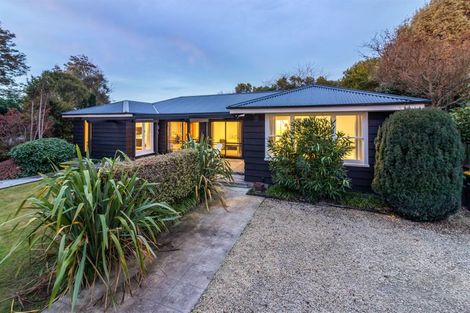 Photo of property in 9 Joyce Crescent, Ilam, Christchurch, 8041