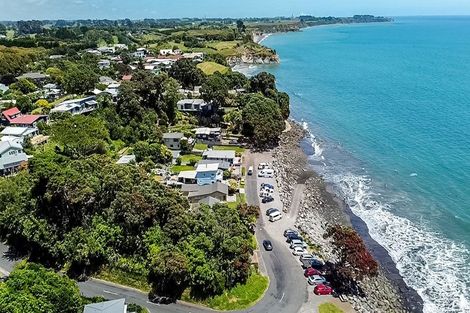 Photo of property in 25-27 Onaero Beach Road, Onaero, Waitara, 4383