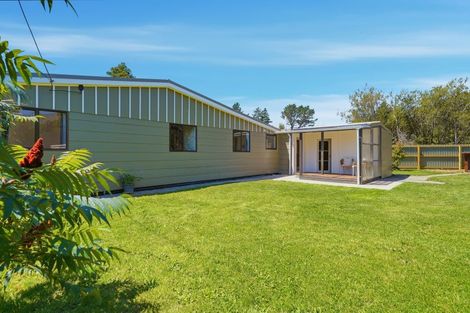 Photo of property in 4 Achilles Parade, The Pines Beach, 7630