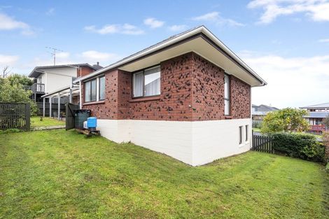 Photo of property in 2/1 Glenside Avenue, Pakuranga, Auckland, 2010