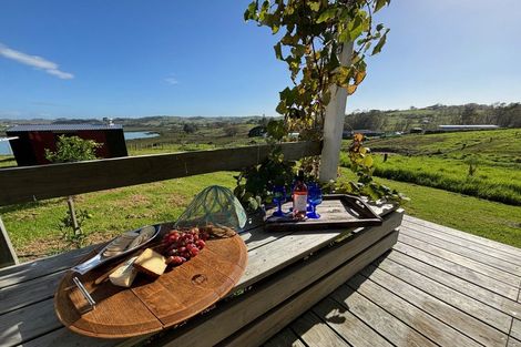 Photo of property in 228 Petley Road, Paparoa, 0571