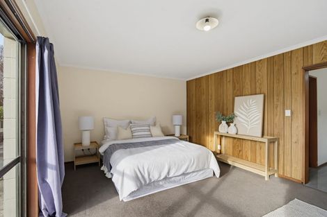 Photo of property in 2 Regency Crescent, Redwood, Christchurch, 8051