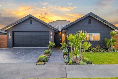 Photo of property in 11 Leader Street, Marshland, Christchurch, 8083