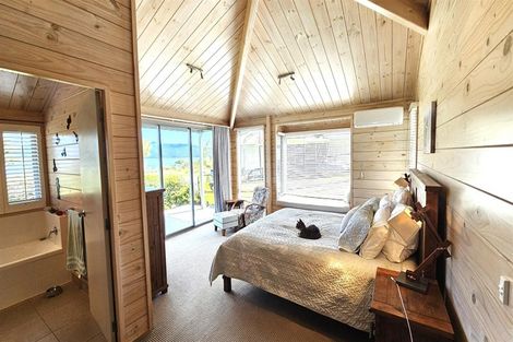 Photo of property in 132 Harbour Drive, Matarangi, Whitianga, 3592