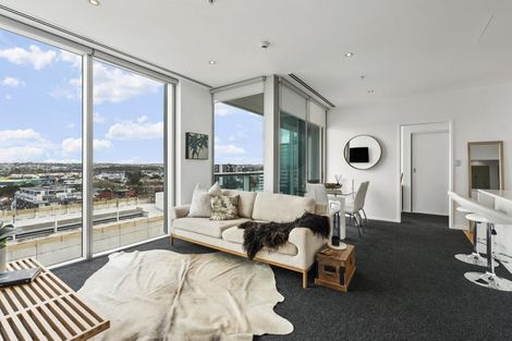 Photo of property in Sentinel Apartments, 905/3 Northcroft Street, Takapuna, Auckland, 0622