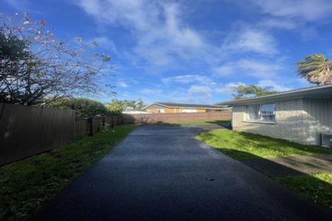 Photo of property in 5/43 Mcleod Road, Henderson, Auckland, 0612