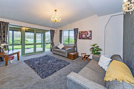 Photo of property in 13 Bridge Street, Southbridge, 7602