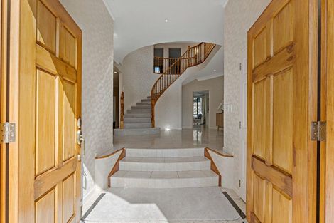 Photo of property in 15 Tumbridge Place, Somerville, Auckland, 2014