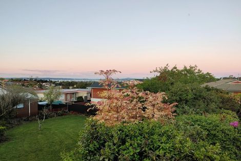 Photo of property in 4301 Great North Road, Glendene, Auckland, 0602